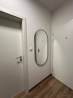 Ikea zrkadlo