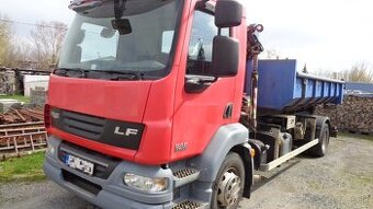 DAF LF 55.220 hákový nosič kontejnerů s HR FASSI