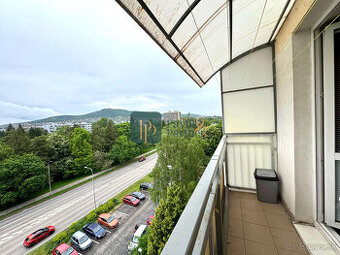 Predaj 2,5 izbový byt, balkón, Chrenová