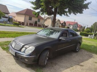 Predám Mercedes e270