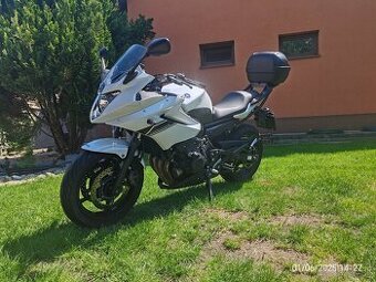 Yamaha XJ6