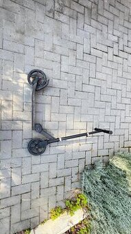 Predavam dve kolkobežky