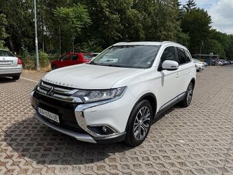 Mitsubishi Outlander 2.2 DI-D Instyle A/T