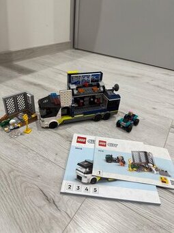 LEGO® City 60418 Mobilné kriminalistické laboratórium polica
