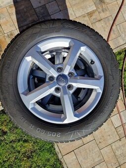 Zimne pneu VREDESTEIN 205/60 na diskoch R16 Audi