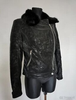Guess bunda