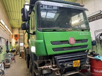 Tatra T 158 8x8