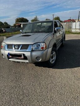 Nissan Navara 2004, D22 , obsah 2,5