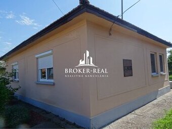 Rodinný dom Méra, Maďarsko