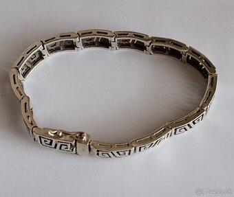 Masívny strieborný náramok