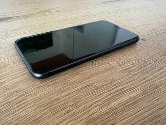 Apple iPhone 8 64GB Space Gray TOP STAV