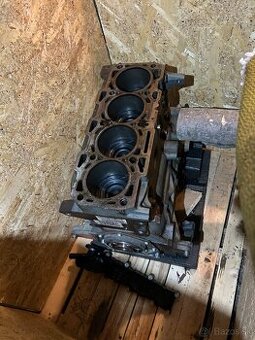 Predám blok motora 2,2 multijet Fiat Ducato - 1