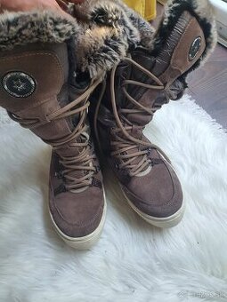 Snehule 39 , vodeodolne, zateplené , pohodlné