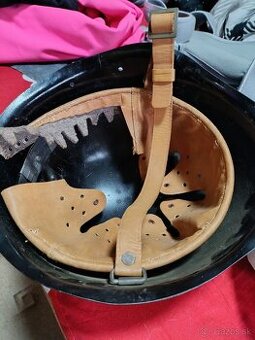 Vojenská prilba - 1