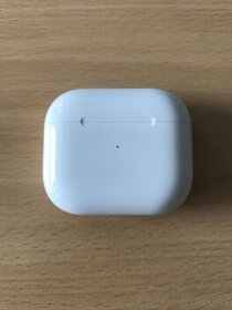 Apple AirPods 3. generácie s Lightning nabíjacim puzdrom