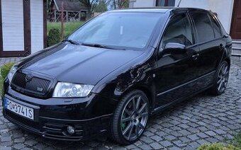 Fabia Rs+sedacky Swiss blue UK +Prevodovka....