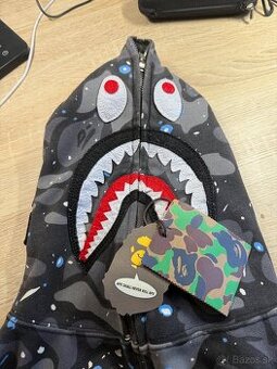 Bape mikina
