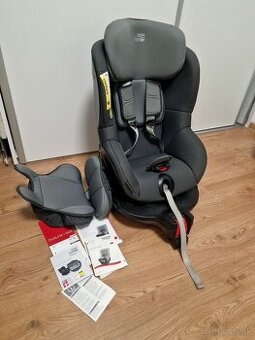 Britax Römer Dualfix Plus 40-105cm Space Black detská autose