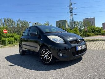 Predám Toyota Yaris 1,33 VVT-i / top stav