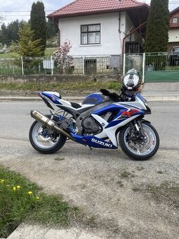 Suzuki gsxr 750 k8