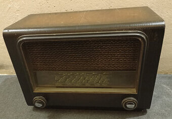 Staré rádio Telefunken Grand Onyx
