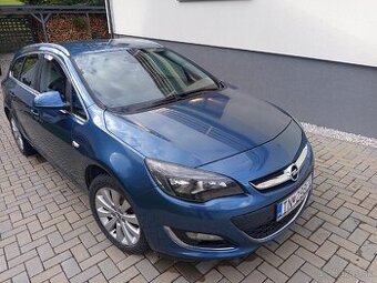 Opel Astra J combi