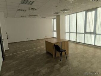 Administratívne/ kancelárske priestory