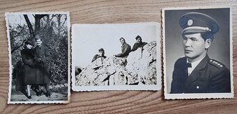 Starožitné foto vojakov .    - kus je po 3 eurá