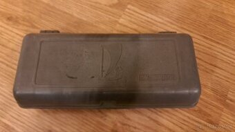 stará sada kľúčov na kolesá auta značky LADA z čias ZSSR