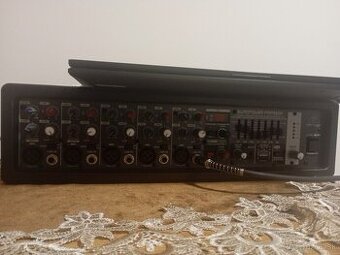 Beringer mixpult ativ 600W