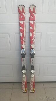 Lyže Atomic 140 cm.
