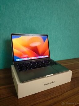 Apple MacBook Pro 2017 – i5 / 8GB / 256GB