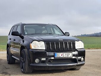 Jeep Grand Cherokee srt8