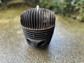 Valec + valec hlava na Jawa 250 /559