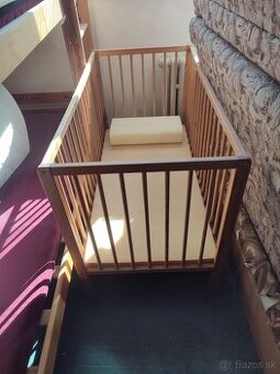 Detská postieľka drevená