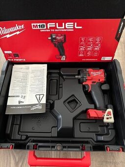 MILWAUKEE M18FIW2P12 1/2" RÁZOVÝ UŤAHOVÁK