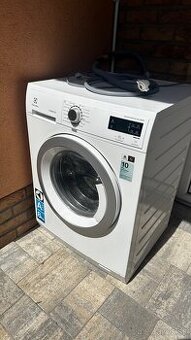 Predám práčku Electrolux 8kg