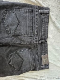 Panske jeansy Emporio Armani