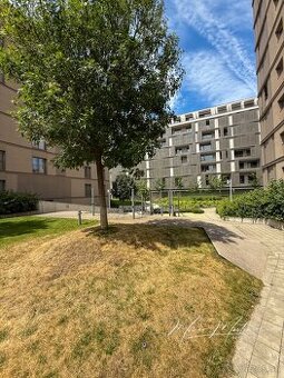 Zariadený 2-izbový byt s balkónom - Pri Mýte, Račianska 24