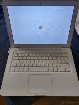Macbook 13 inch Mid 2010