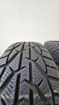 Zimne Kormoran 215/55 17