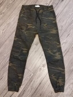 Maskáčové nohavice značky Fishbone - 1