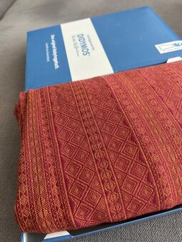 Šatka Didymos Rubin-mandarine