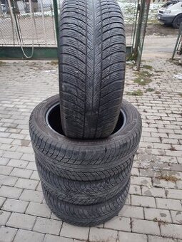 245/50R19 105V Bridgestone BLIZZAK LM001