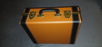 Gramofón v kufríku funguje aj na Powerbanku