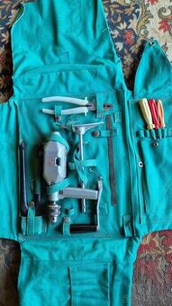 Staré náradie na opravu