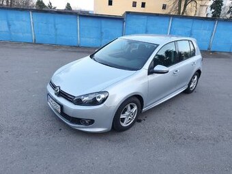 Volkswagen Golf VI Hatchback 1.6 TDI 77kw rok 2012