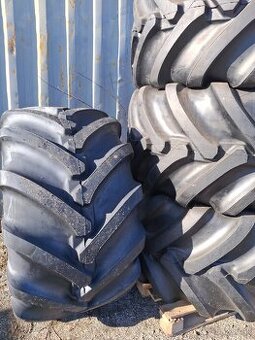 Predam pneumatiku 710/45-26,5