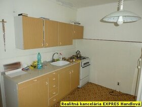 RK EXPRES - na predaj 2 izbový byt v Handlovej, 57 m2.