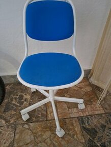 IKEA stolička
